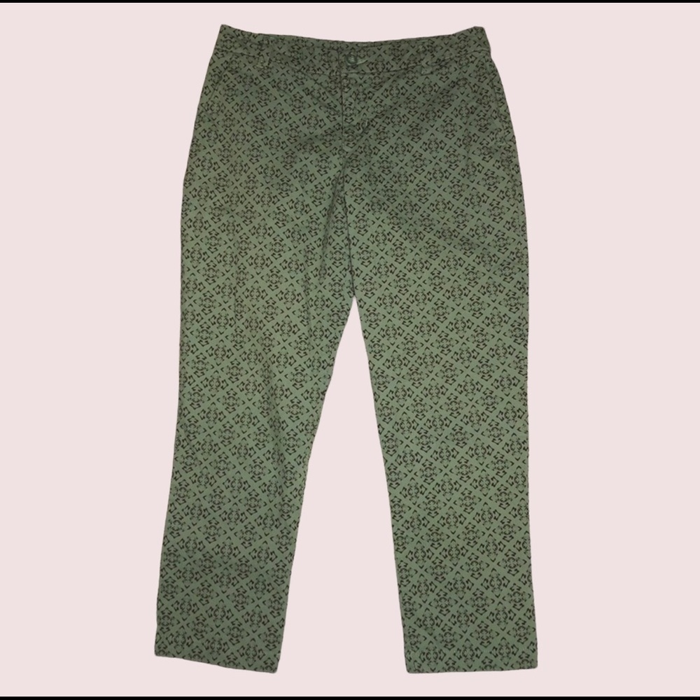 Patagonia Green and black printed cropped pants